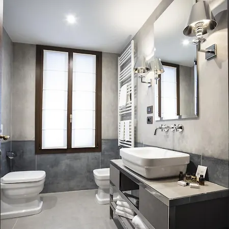 Aqua Apartment