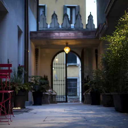 Aqua Venice