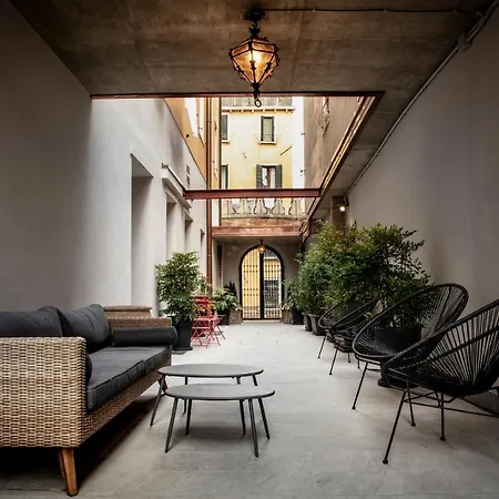 Aqua Apartment